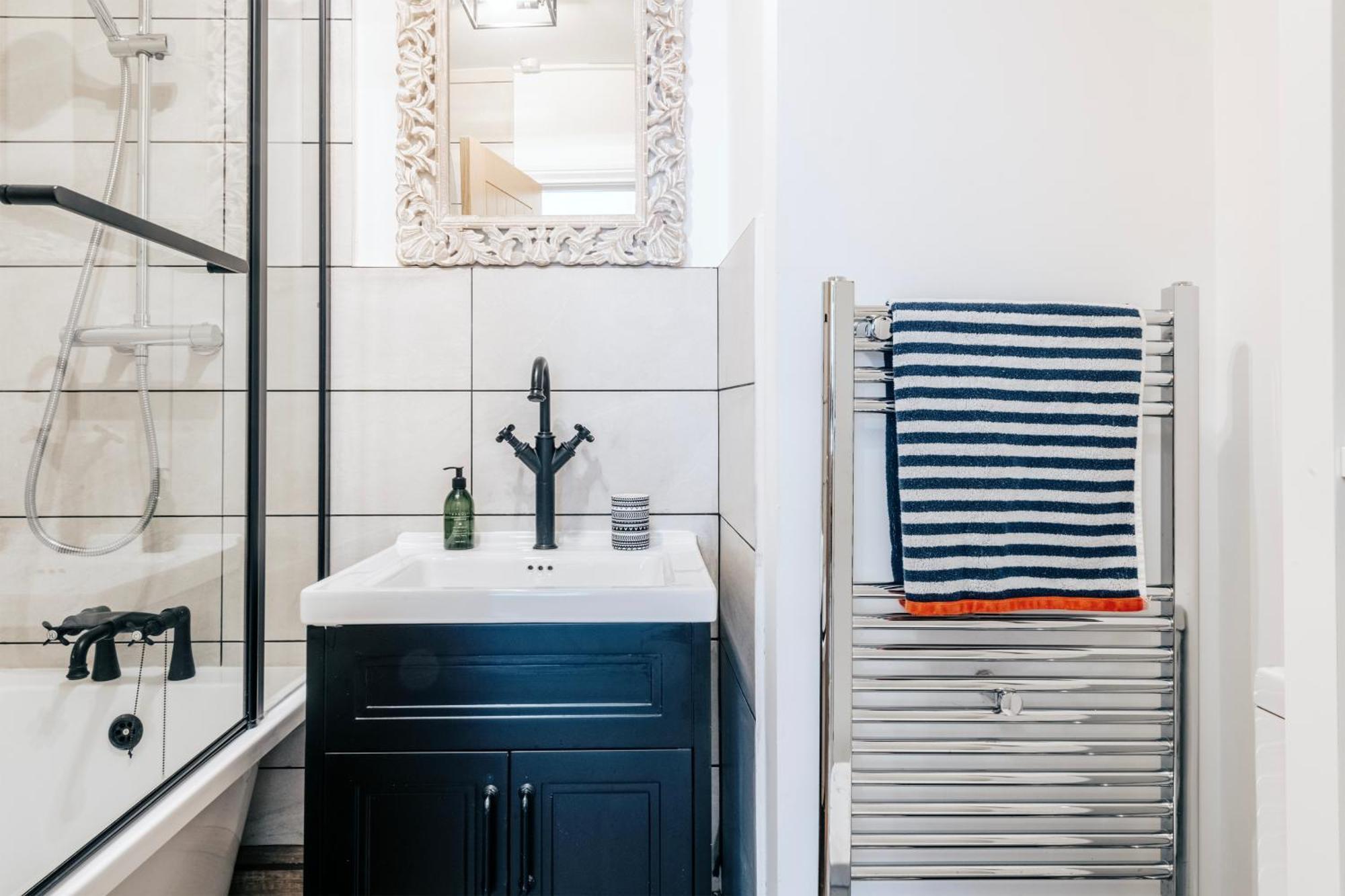 Apartamento Stylish 1 Bed Flat Zone 2 Hampstead Swiss Cottage Londres